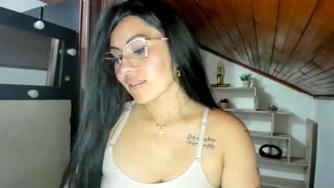 Snapshot of tania_mature chatting on 3, 6, 2026 tania online show from 3, 6, 2026