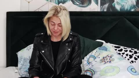 Snapshot of taniyagrey chatting on 17, 4, 2026 tanyaGrey online show from 17, 4, 2026