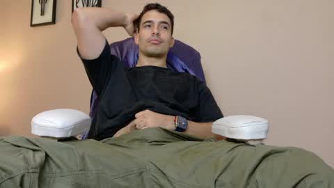 Snapshot of tanner_hard_ chatting on 21, 4, 2026 Tanner Jose online show from 21, 4, 2026