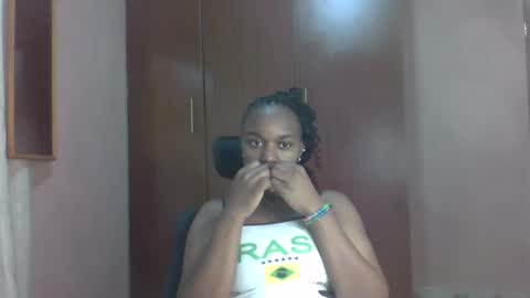 Snapshot of tannia004 chatting on 25, 12, 2024 tania online show from 25, 12, 2024