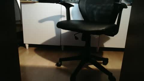 Snapshot of tap_b chatting on 28, 4, 2026 Patrick online show from 28, 4, 2026