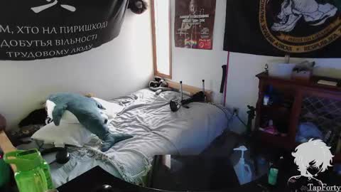 Snapshot of tap_forty chatting on 22, 4, 2026 tap_forty online show from 22, 4, 2026