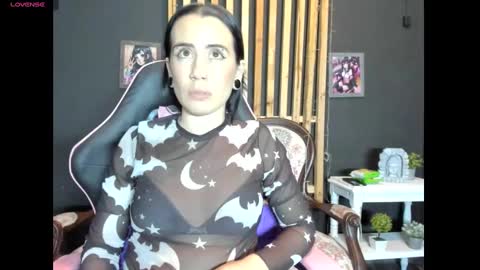 Snapshot of tara_joi chatting on 11, 1, 2025 Tara online show from 11, 1, 2025