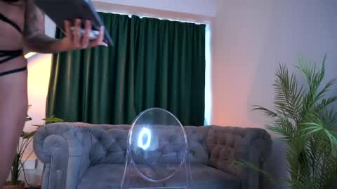 Elliot online show from 11, 5, 2026