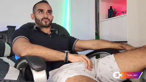 Snapshot of tarek_dan chatting on 14, 2, 2025 Tarek online show from 14, 2, 2025