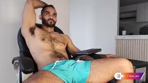 Snapshot of tarek_dan chatting on 28, 2, 2025 Tarek online show from 28, 2, 2025