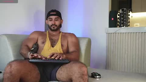 Snapshot of tarek_dan chatting on 26, 9, 2025 Tarek online show from 26, 9, 2025