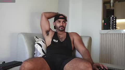 Snapshot of tarek_dan chatting on 29, 9, 2025 Tarek online show from 29, 9, 2025