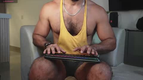 Snapshot of tarek_dan chatting on 3, 11, 2025 Tarek online show from 3, 11, 2025