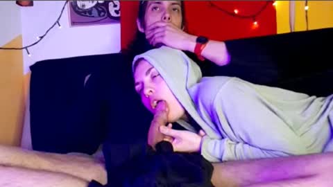 T  J   online show from 28, 10, 2025