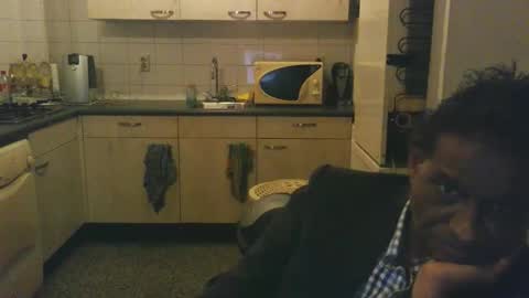 Snapshot of tarpat_20 chatting on 16, 10, 2025 Genaro Thode online show from 16, 10, 2025