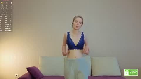 Snapshot of tashinapetitto chatting on 18, 6, 2026 Your Ressie online show from 18, 6, 2026
