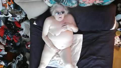 Snapshot of taskmaster24 chatting on 2, 3, 2025 SUGAR SPICE online show from 2, 3, 2025
