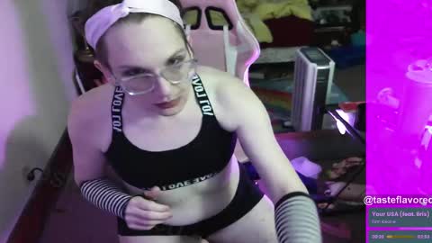 Snapshot of tasteflavored_femboy chatting on 3, 3, 2025 Taste online show from 3, 3, 2025