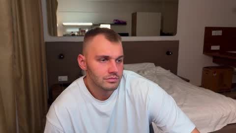 My shows 2100500 UTC3 online show from 17, 11, 2025