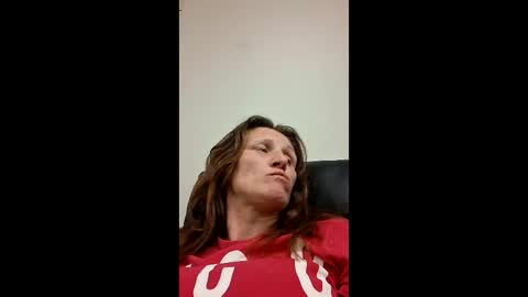 tastypeach6989 online show from 10, 4, 2026