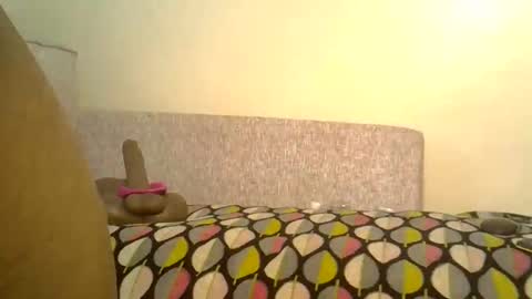 Snapshot of tastyzuri chatting on 6, 10, 2025 Zuri online show from 6, 10, 2025