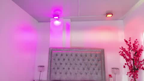 Tata and Damian  online show from 9, 4, 2026