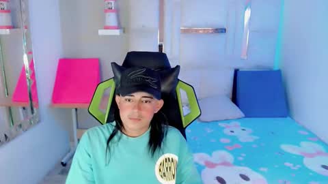 Snapshot of tatannn_ chatting on 17, 9, 2025 T A T A N online show from 17, 9, 2025