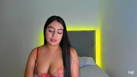 Snapshot of tatiana_2000 chatting on 3, 7, 2026 Tatiana online show from 3, 7, 2026