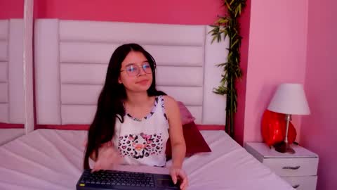 Snapshot of tatiana_arboleda chatting on 21, 3, 2026 tatiana_arboleda online show from 21, 3, 2026