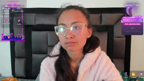 Snapshot of tatiana_valencia chatting on 11, 12, 2024 Tati online show from 11, 12, 2024