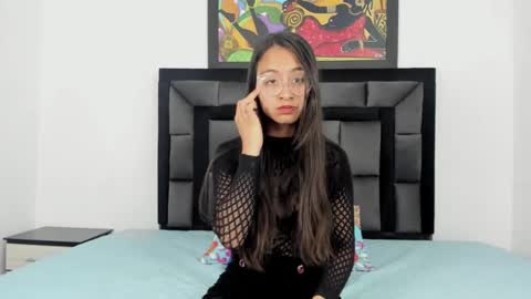 Snapshot of tatiana_valencia chatting on 23, 12, 2024 Tati online show from 23, 12, 2024