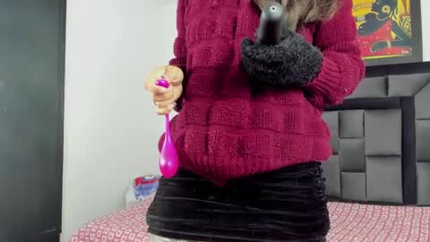 Snapshot of tatiana_valencia chatting on 3, 1, 2025 Tati online show from 3, 1, 2025