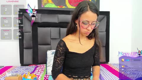 Snapshot of tatiana_valencia chatting on 10, 1, 2025 Tati online show from 10, 1, 2025