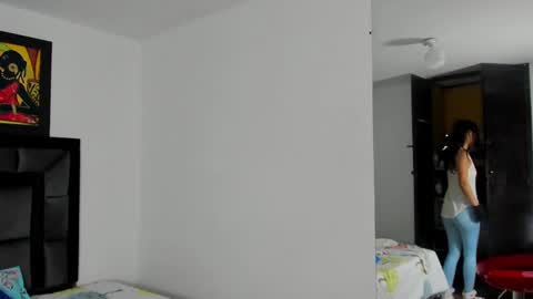 Snapshot of tatiana_valencia chatting on 1, 2, 2025 Tati online show from 1, 2, 2025