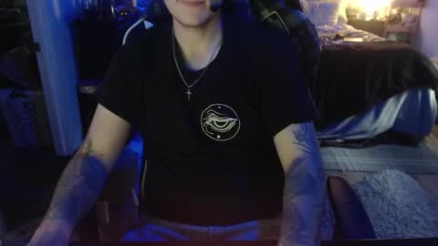 tattedhubs5 online show from 25, 10, 2025