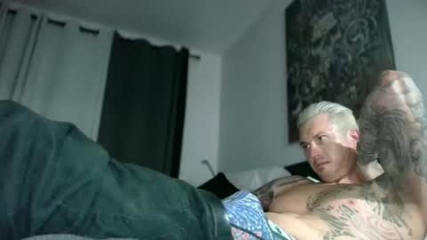 Snapshot of tattednblonde chatting on 22, 7, 2026 tattednblonde online show from 22, 7, 2026