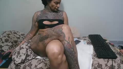 Snapshot of tattogirl06 chatting on 5, 4, 2026 tattogirl06 online show from 5, 4, 2026