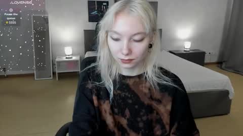 Snapshot of tattoo_artbaby chatting on 25, 11, 2025 tattoo_artbaby online show from 25, 11, 2025