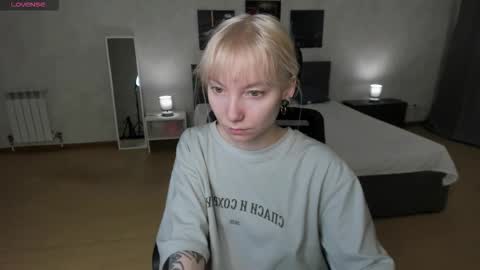 Snapshot of tattoo_artbaby chatting on 28, 11, 2025 tattoo_artbaby online show from 28, 11, 2025