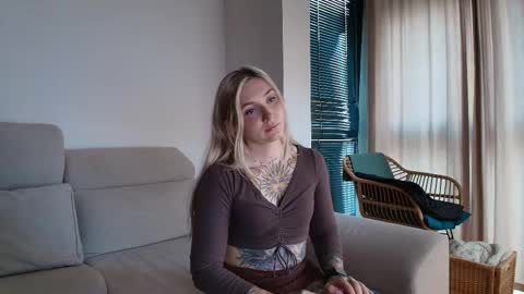 tattoobbgirl online show from 16, 1, 2026