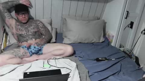 tattooedteaseme online show from 16, 2, 2026