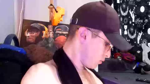 Snapshot of tattooman777 chatting on 26, 4, 2026 Jean pool online show from 26, 4, 2026