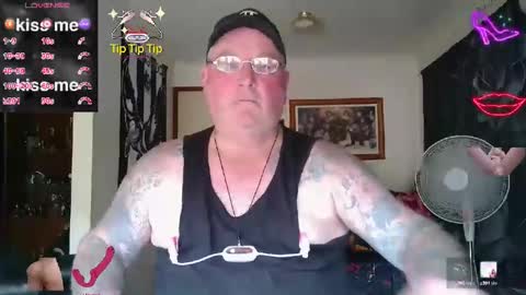Snapshot of tattzsexy chatting on 13, 2, 2026 tattzsexy online show from 13, 2, 2026