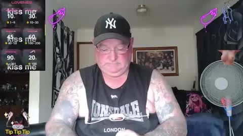 Snapshot of tattzsexy chatting on 24, 3, 2026 tattzsexy online show from 24, 3, 2026