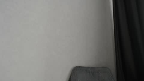Snapshot of taxxxu chatting on 14, 12, 2024 Diana online show from 14, 12, 2024