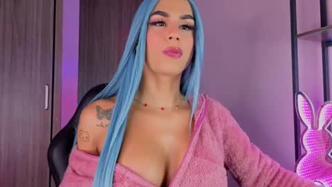   online show from 19, 11, 2025