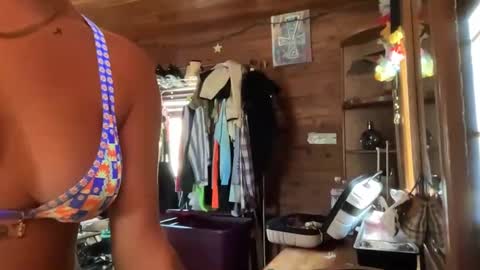 badgirltay online show from 2, 3, 2025