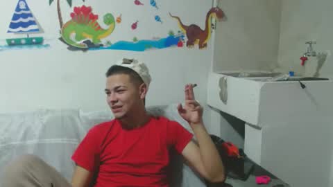 Snapshot of tayler_and_alina chatting on 13, 1, 2025 MARCELO MILK online show from 13, 1, 2025