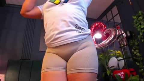 Snapshot of taylor_bennet chatting on 21, 2, 2025 Taylor Bennet online show from 21, 2, 2025