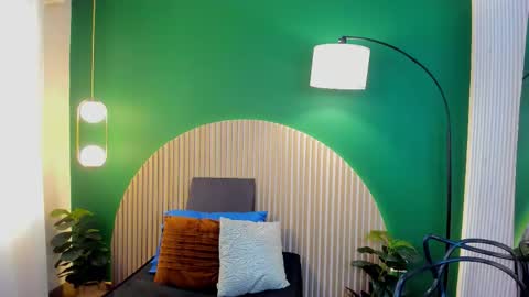 Snapshot of taylor_bennet chatting on 2, 11, 2025 Taylor Bennet online show from 2, 11, 2025