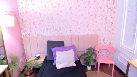 Taylor Bennet online show from 25, 2, 2026