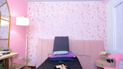 Taylor Bennet online show from 21, 3, 2026