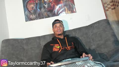 Snapshot of taylor_mccarthy_1 chatting on 3, 1, 2025 Taylor Mccarthy online show from 3, 1, 2025