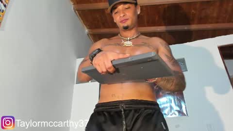 Snapshot of taylor_mccarthy_1 chatting on 24, 1, 2025 Taylor Mccarthy online show from 24, 1, 2025